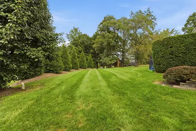 101 Chateau Dr, Center Township, PA 15001 - Photo 35