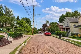 1424 Summit St, Pittsburgh, PA 15221 - Photo 9