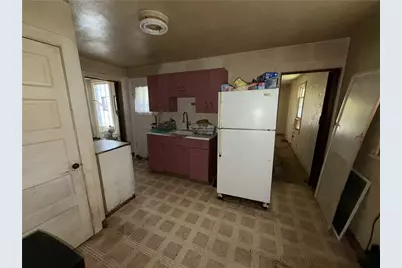 1231 Holmes Street, McKees Rocks, PA 15136 - Photo 7