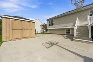 1101 Fairfield Ln, North Fayette, PA 15057 - Photo 31