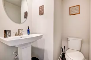 272 Smith Ln, Chippewa Township, PA 15010 - Photo 5