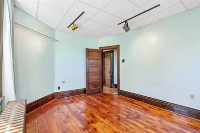 998 Greenfield Avenue, Pittsburgh, PA 15217 - Photo 29