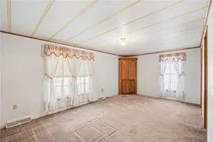 717 Mallard Dr, Washington Township, PA 15613 - Photo 17