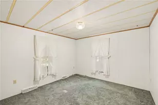 717 Mallard Dr, Washington Township, PA 15613 - Photo 23
