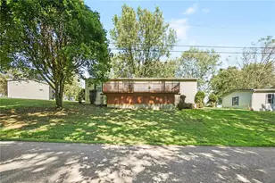 717 Mallard Dr, Washington Township, PA 15613 - Photo 7