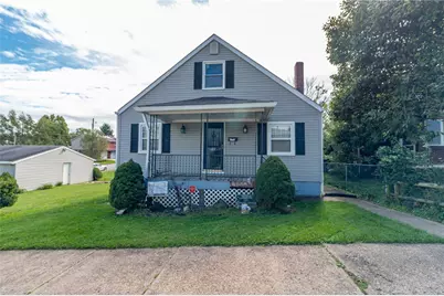 302 Baughman Ave, Jeannette, PA 15644 - Photo 1