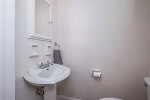 345 Pinehaven Dr, Bethel Park, PA 15102 - Photo 11