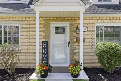 974 Kirsopp Ave, Pittsburgh, PA 15220 - Photo 3