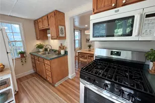 9238 Bissell Way, Pittsburgh, PA 15201 - Photo 5