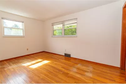 121 Black Hills Rd, Pittsburgh, PA 15239 - Photo 11