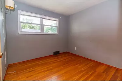 121 Black Hills Rd, Pittsburgh, PA 15239 - Photo 9
