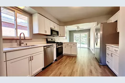 136 Richey Dr, Pittsburgh, PA 15147 - Photo 11