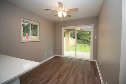 136 Richey Dr, Pittsburgh, PA 15147 - Photo 13