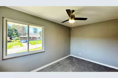 136 Richey Dr, Pittsburgh, PA 15147 - Photo 19