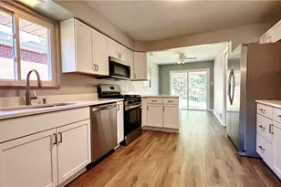 136 Richey Dr, Pittsburgh, PA 15147 - Photo 11
