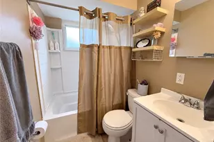 385 Bost Dr, West Mifflin, PA 15122 - Photo 5