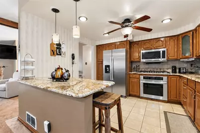 109 Brookmeade Dr, Ross Twp, PA 15237 - Photo 9