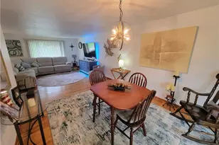 1548 Berryman Ave, South Park, PA 15129 - Photo 9