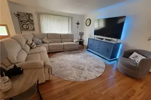 1548 Berryman Ave, South Park, PA 15129 - Photo 5