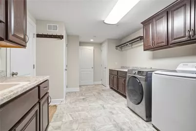 131 Lenox Dr, Findlay Township, PA 15126 - Photo 33