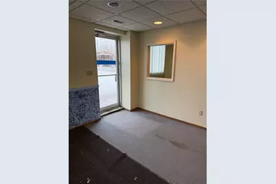 537 Lincoln Hwy, East McKeesport, PA 15035 - Photo 5