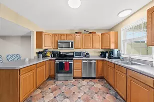 195 Cambria Hill Dr, Tarentum, PA 15084 - Photo 11