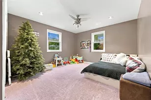 565 Wible Run Rd, Pittsburgh, PA 15209 - Photo 23