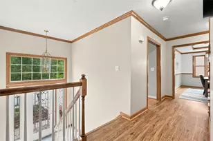 2151 Huntington Ct S, Pittsburgh, PA 15090 - Photo 17