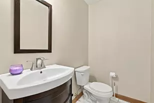 2151 Huntington Ct S, Pittsburgh, PA 15090 - Photo 13
