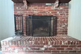 10 Barrington Dr, Pittsburgh, PA 15209 - Photo 5