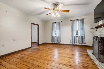 32 E Main St, W Middletown, PA 15379 - Photo 5