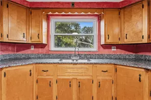 32 E Main St, W Middletown, PA 15379 - Photo 11