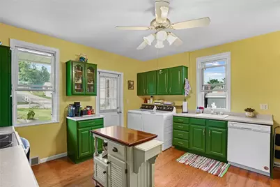 925 Walnut St, Springdale Boro, PA 15144 - Photo 15