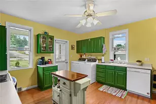 925 Walnut St, Springdale Boro, PA 15144 - Photo 15