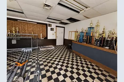 204 E Poland Avenue, Bessemer, PA 16112 - Photo 19