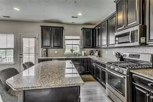 4052 Overview Dr, Canonsburg, PA 15317 - Photo 5