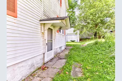 1030 Knoll St, Aliquippa, PA 15001 - Photo 3
