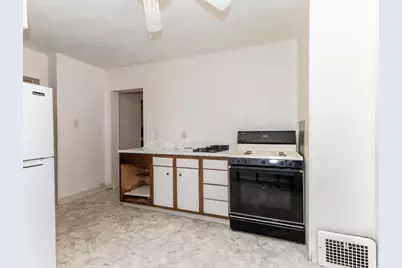1030 Knoll St, Aliquippa, PA 15001 - Photo 13