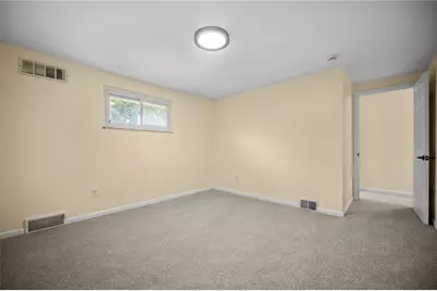 4710 Bowes Ave, West Mifflin, PA 15122 - Photo 27