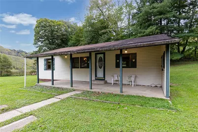 125 Fairview Church Rd, Graysville, PA 15337 - Photo 21
