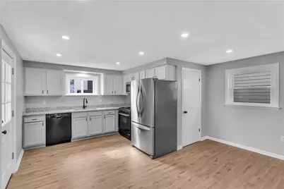 577 Jefferson St, Rochester, PA 15074 - Photo 13