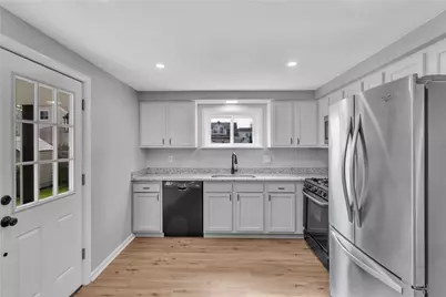 577 Jefferson St, Rochester, PA 15074 - Photo 15