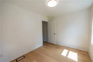 5162 Natrona Wy, Pittsburgh, PA 15201 - Photo 9
