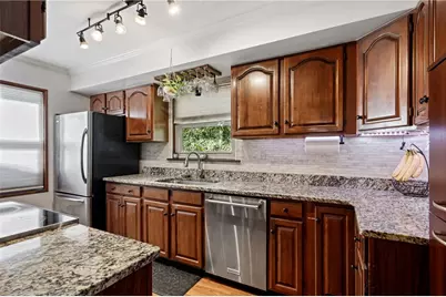 322 E Bruceton Rd, Pittsburgh, PA 15236 - Photo 11