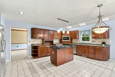 204 Farmview Ct, Cranberry Township, PA 16066 - Photo 9