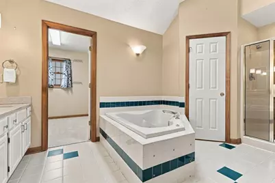 204 Farmview Ct, Cranberry Township, PA 16066 - Photo 27