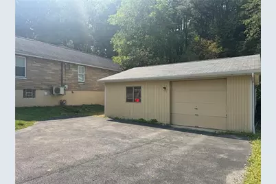 220 Old Plank Rd, City of But SW, PA 16002 - Photo 15