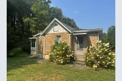 220 Old Plank Rd, City of But SW, PA 16002 - Photo 1