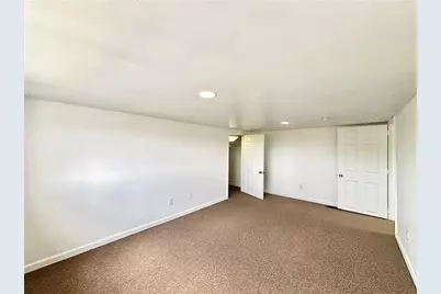 507 Gaskill Ave, Jeannette, PA 15644 - Photo 11