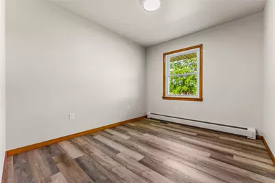 3205 Eastbrook Volant Rd, Hickory Township, PA 16156 - Photo 15